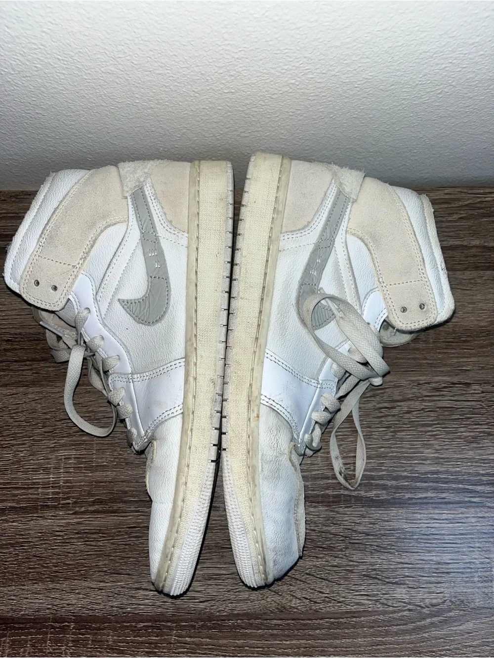 Nike Men’s Air Force Suede White High-Top Sneakers 🌵 10